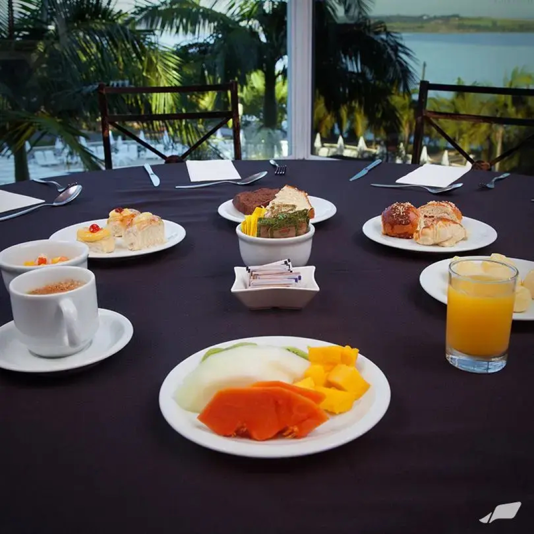 Club Med Lake Paradise