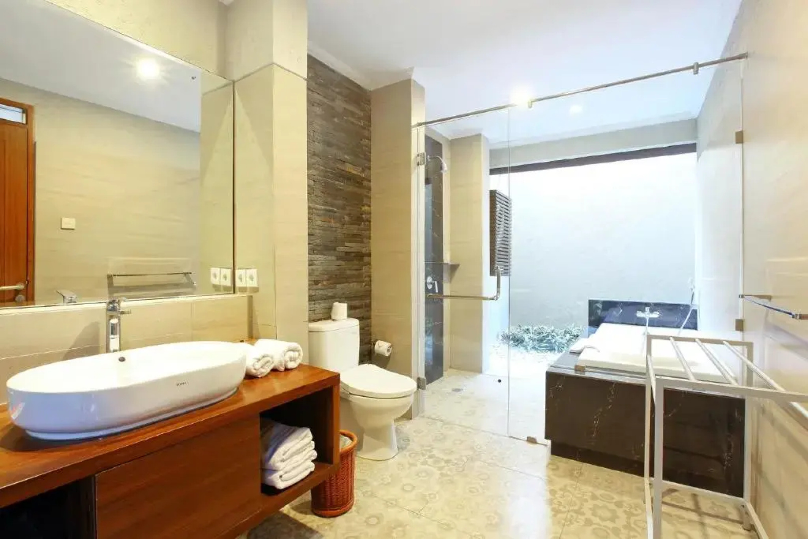 Mutiara Bali Boutique Resort Villas & Spa