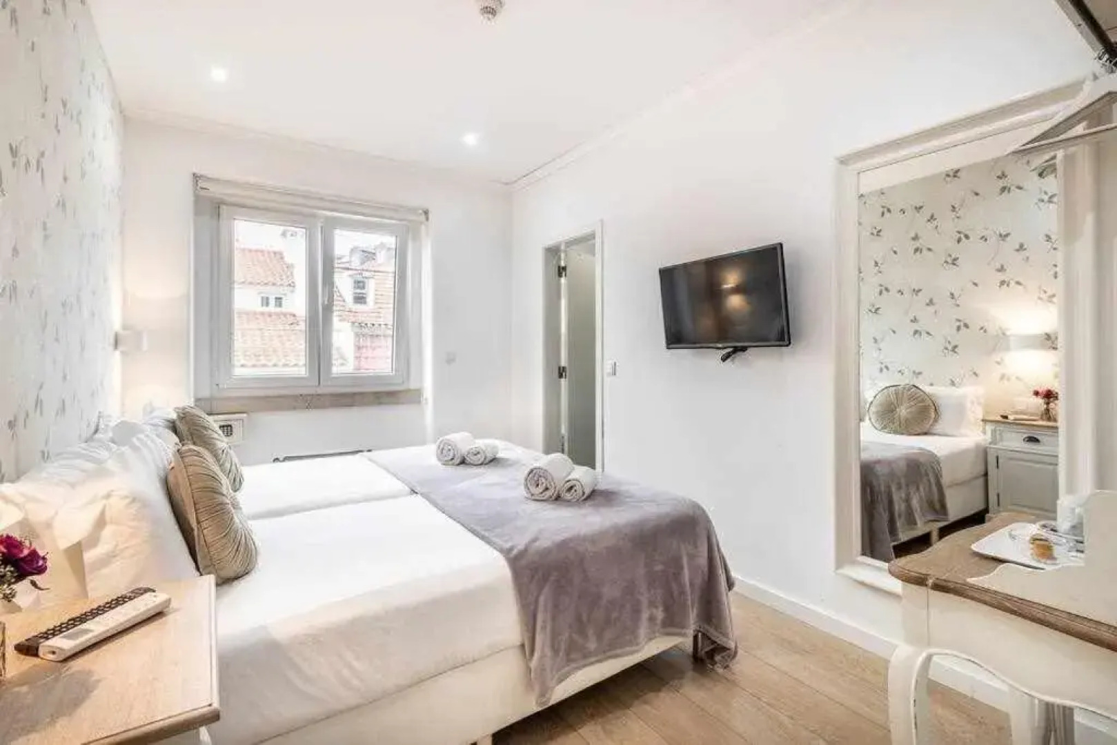 Lisbon Terrace Suites Special for Groups