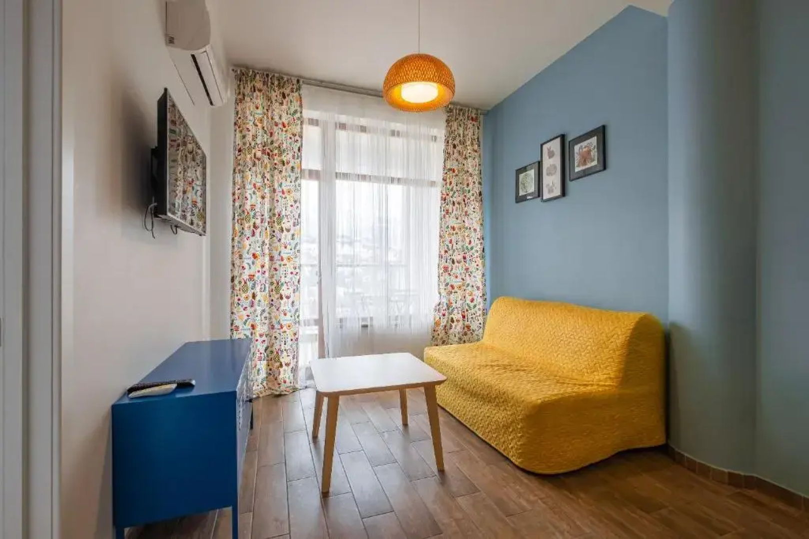 Lotos Apartments