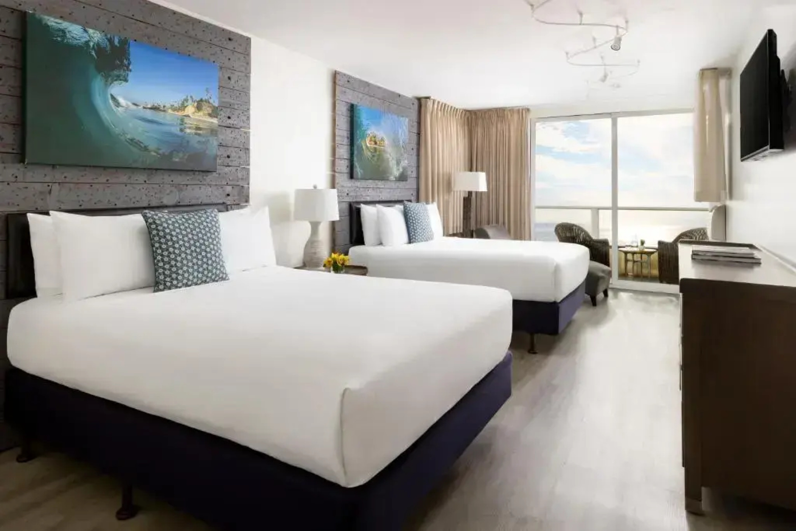 Pacific Edge Hotel