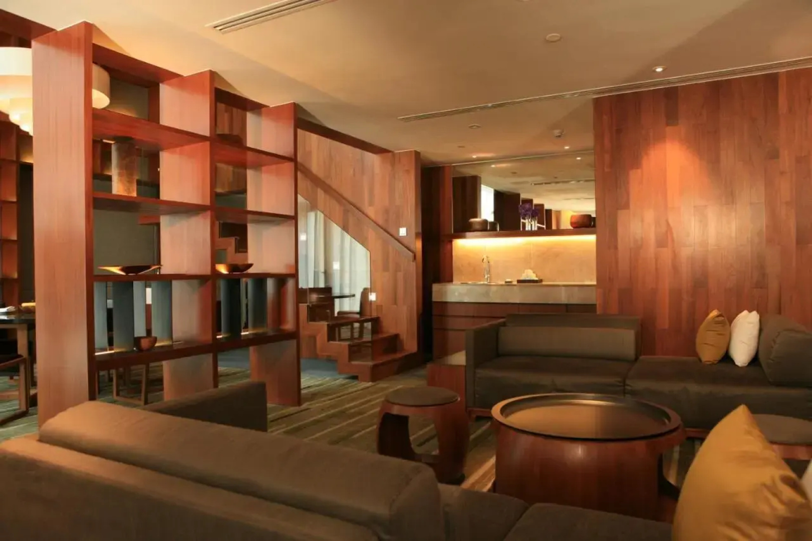 Hansar Bangkok Hotel