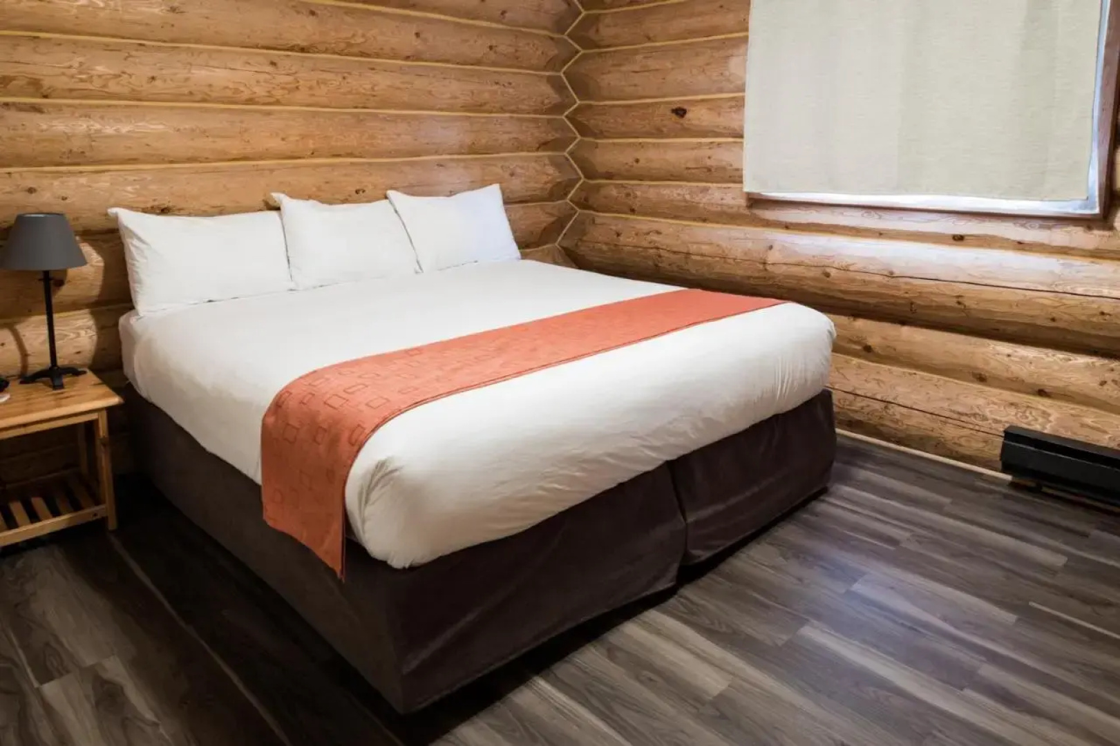 Glacier House Resort