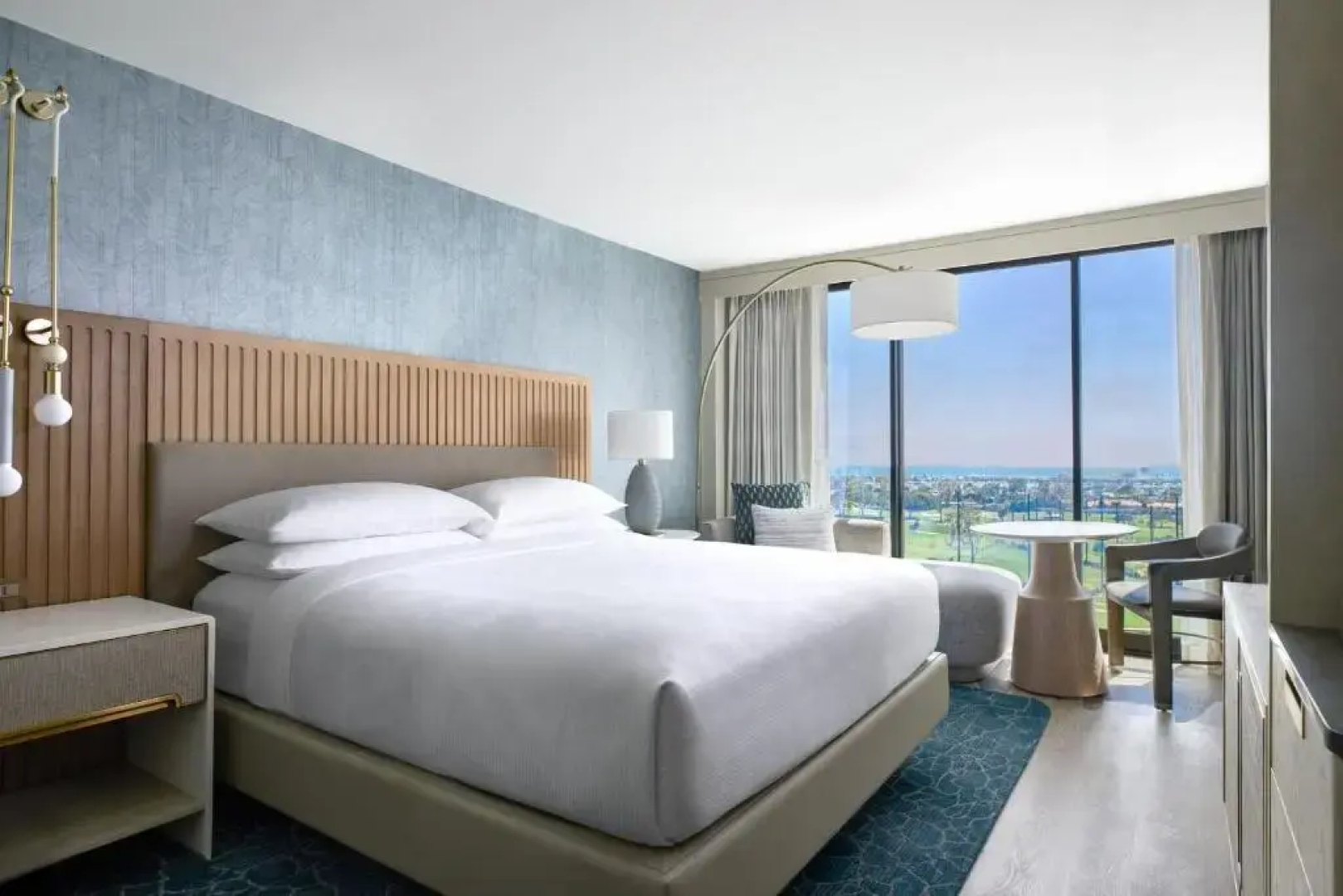 VEA Newport Beach, A Marriott Resort & Spa