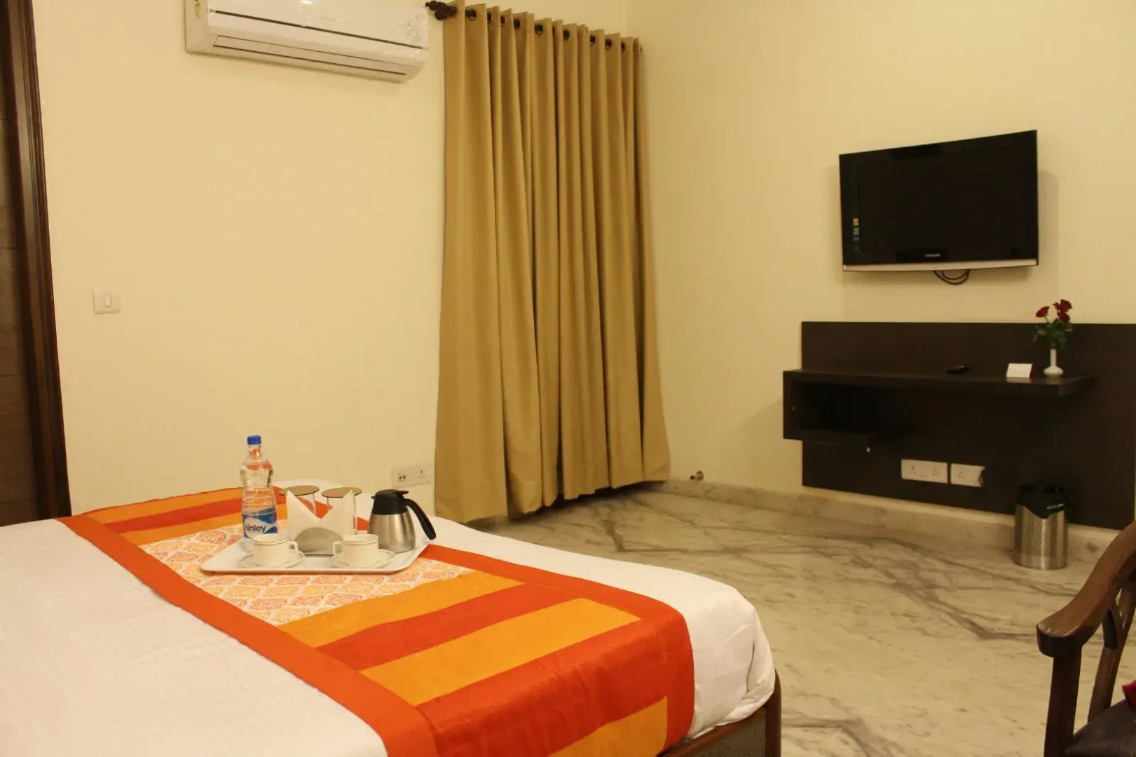 Itsy Hotels Swastika Inn Sector 26