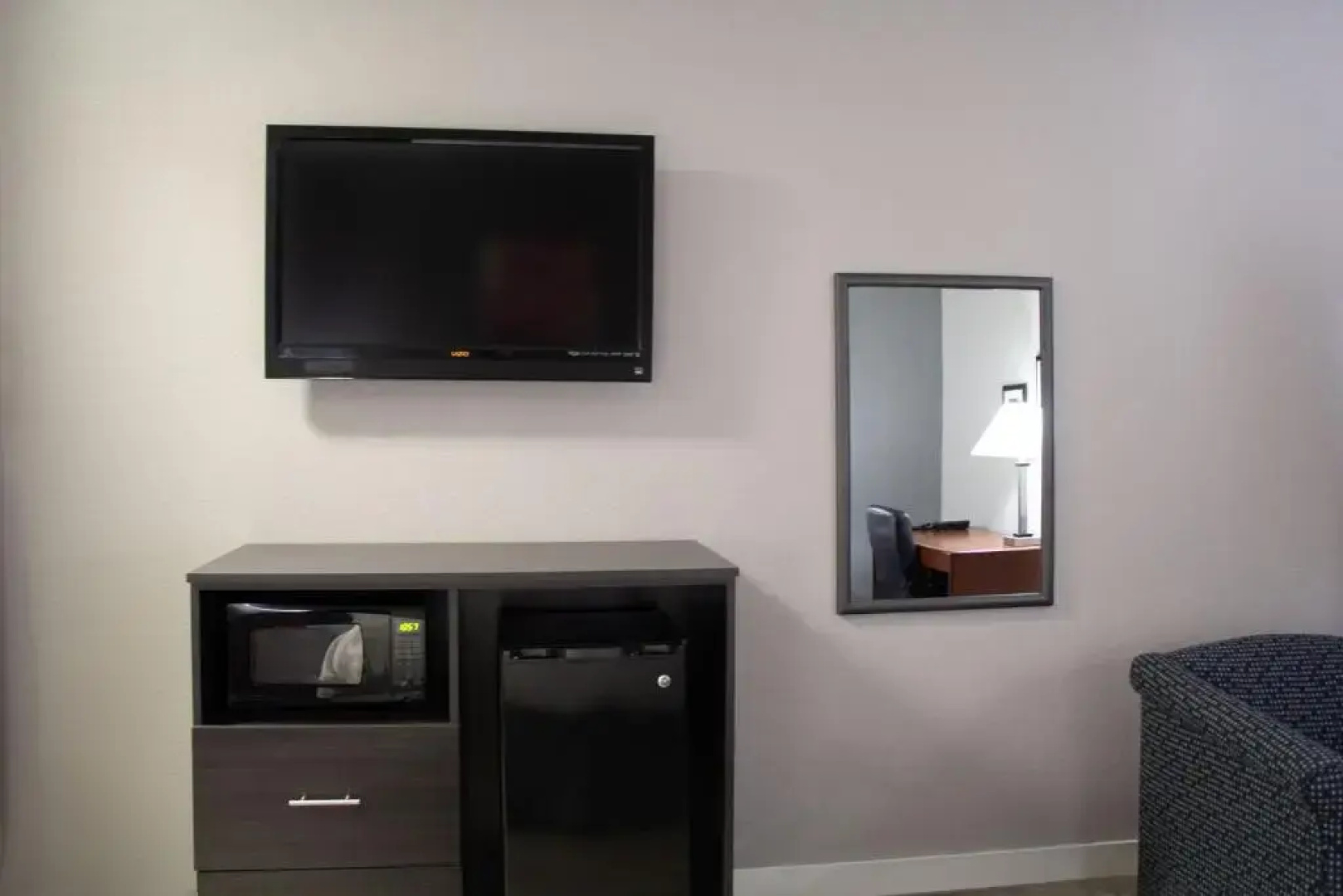 New Victorian Inn & Suites in Sioux City, IA