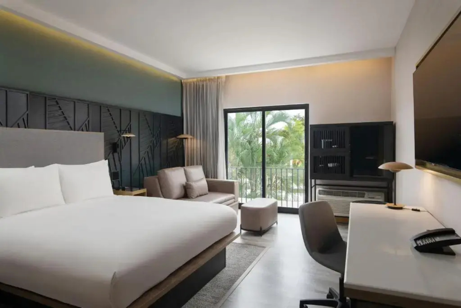Courtyard by Marriott Santo Domingo