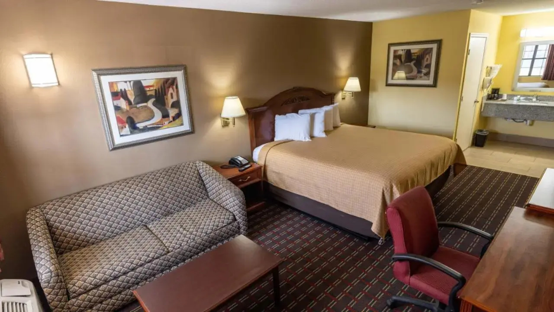 Super Inn & Suites by OYO Milledgeville