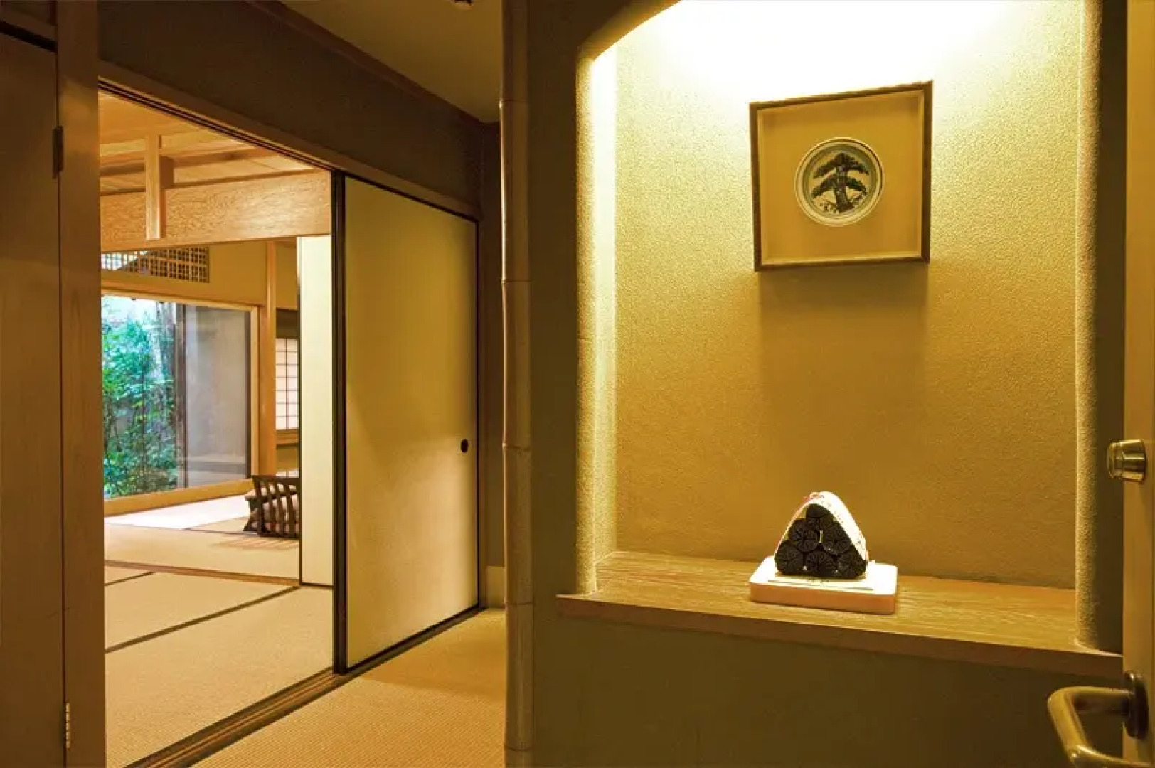 Kanamean Nishitomiya Ryokan