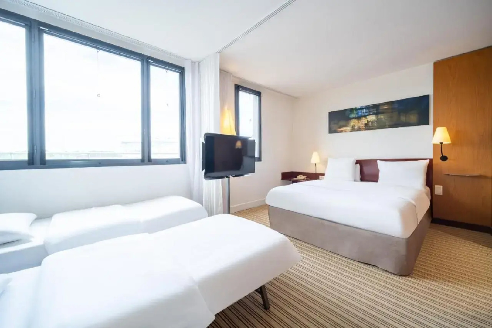 B&B HOTEL Calais Terminal Cité de l'Europe 4 étoiles