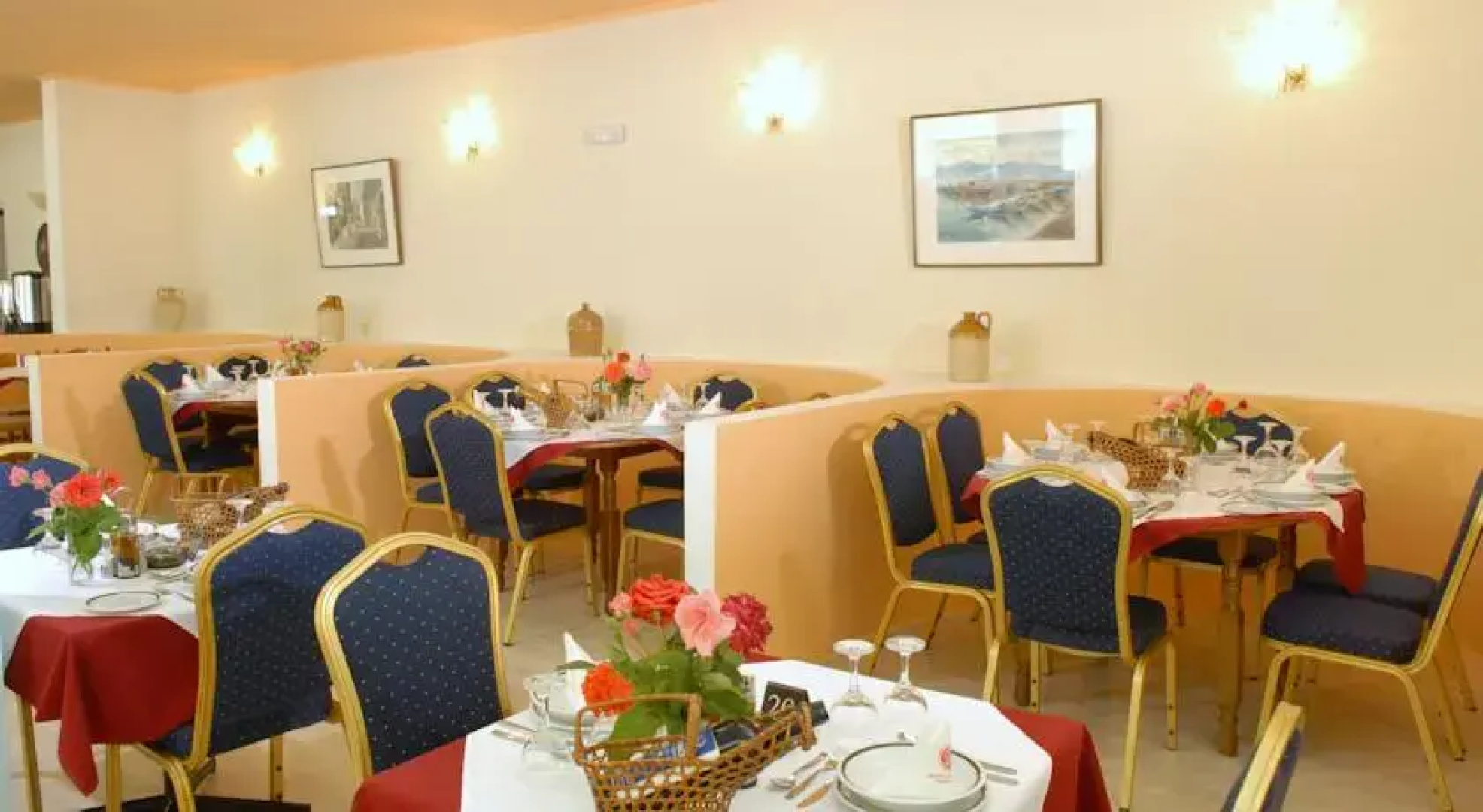 Alexandros Hotel