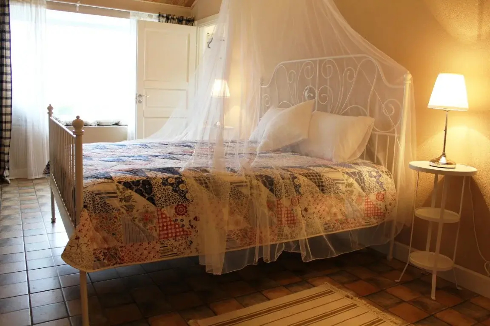 Usad'ba Gorki Village