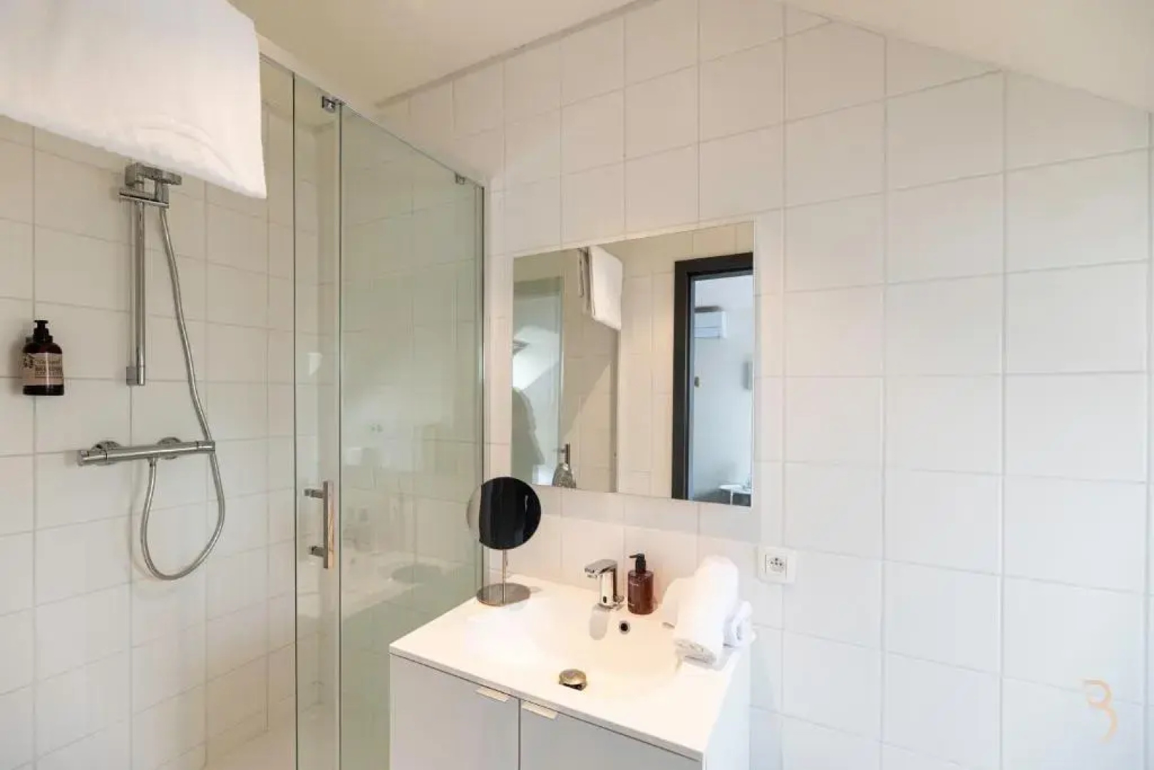 Smart Bnb - Hotel Battice