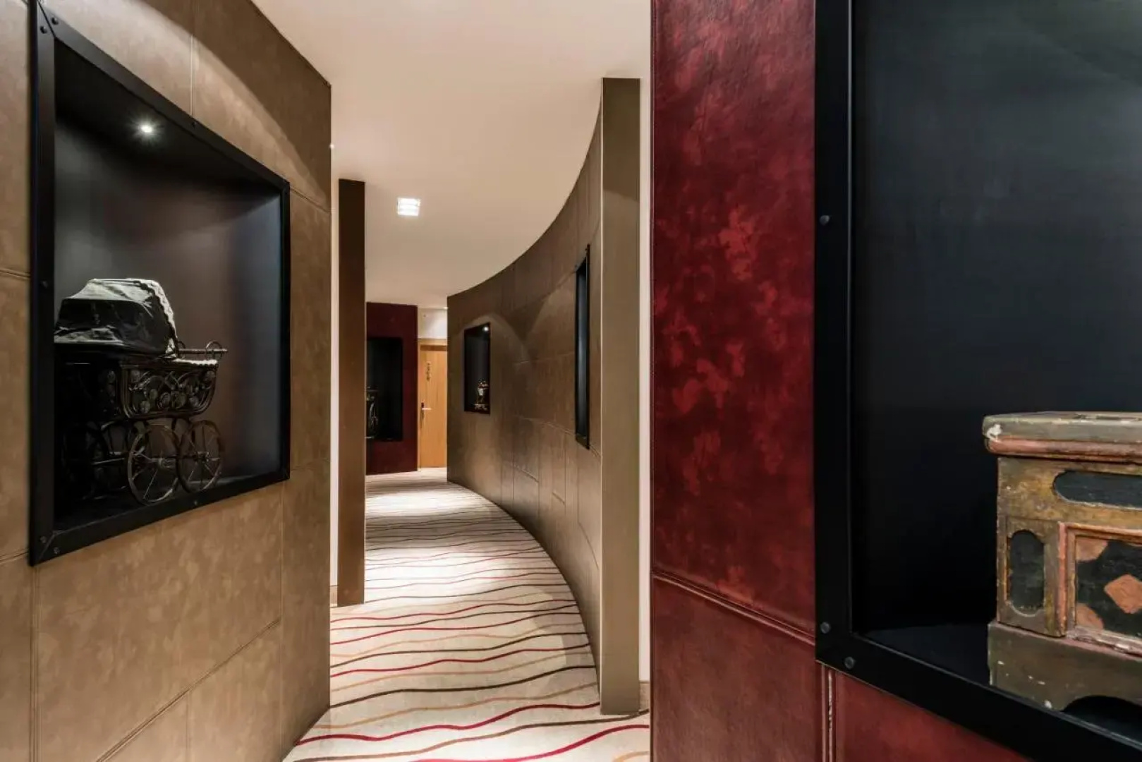 Post Hotel