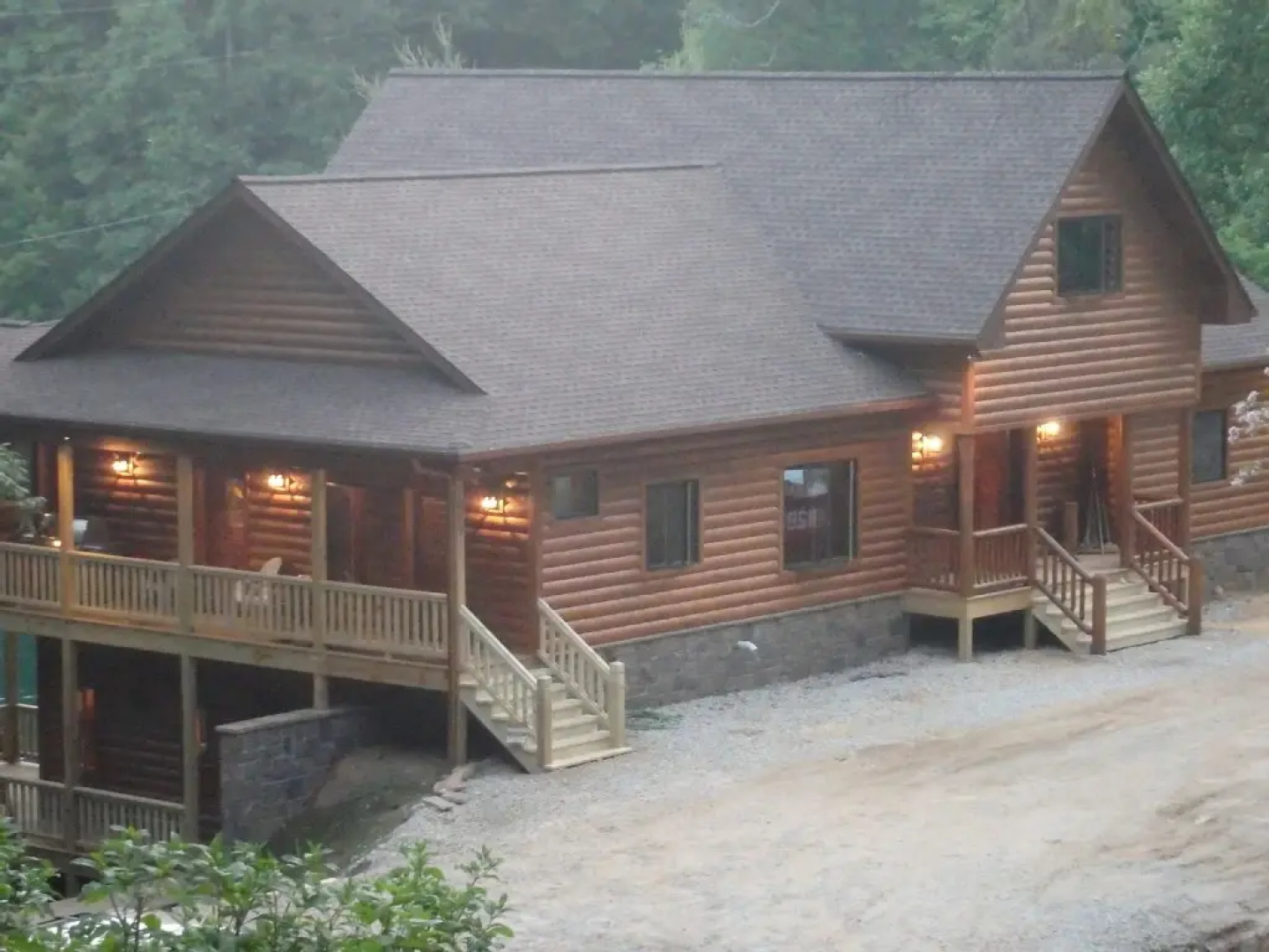 stayNantahala – Smoky Mountain Cabins and Luxury Yurts