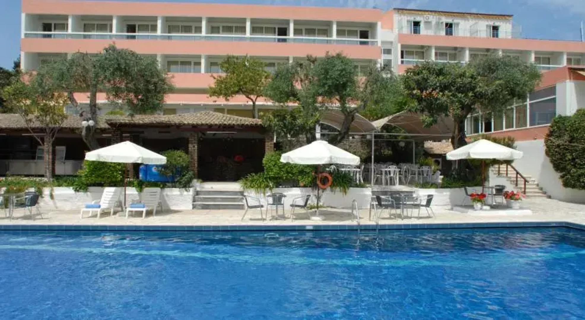 Alexandros Hotel