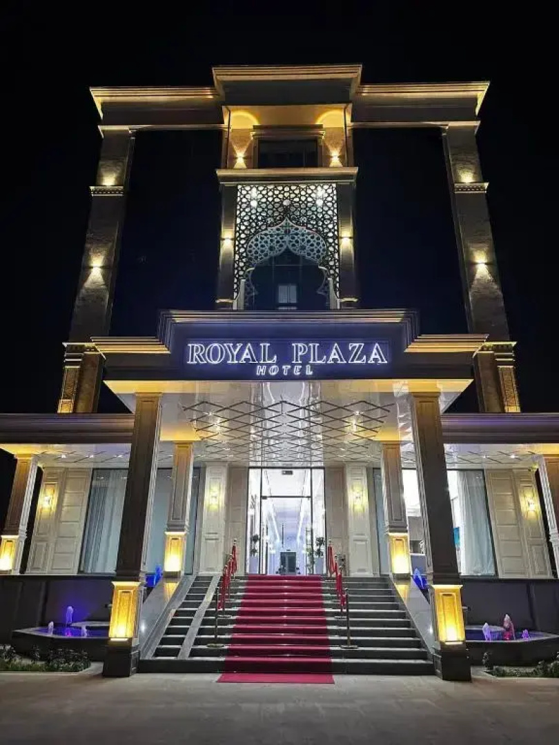 Royal Plaza