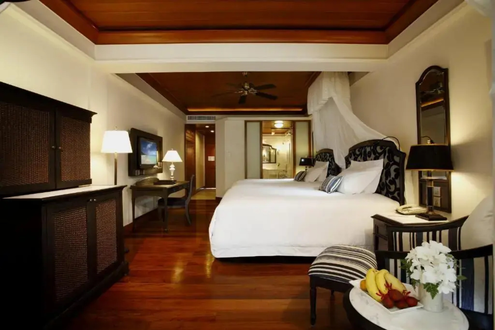 Отель Centara Grand Beach Resort and Villas Hua Hin