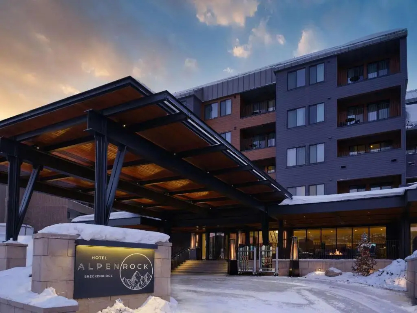 Hotel Alpenrock Breckenridge, Curio Collection by Hilton