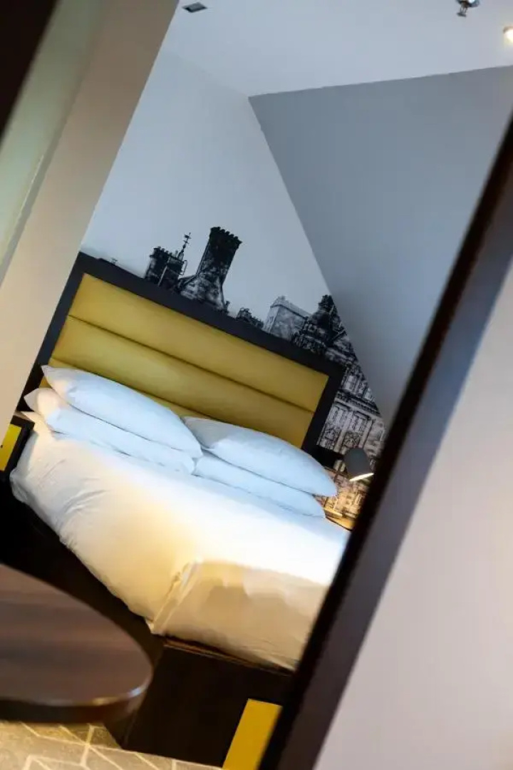 KM Hotel