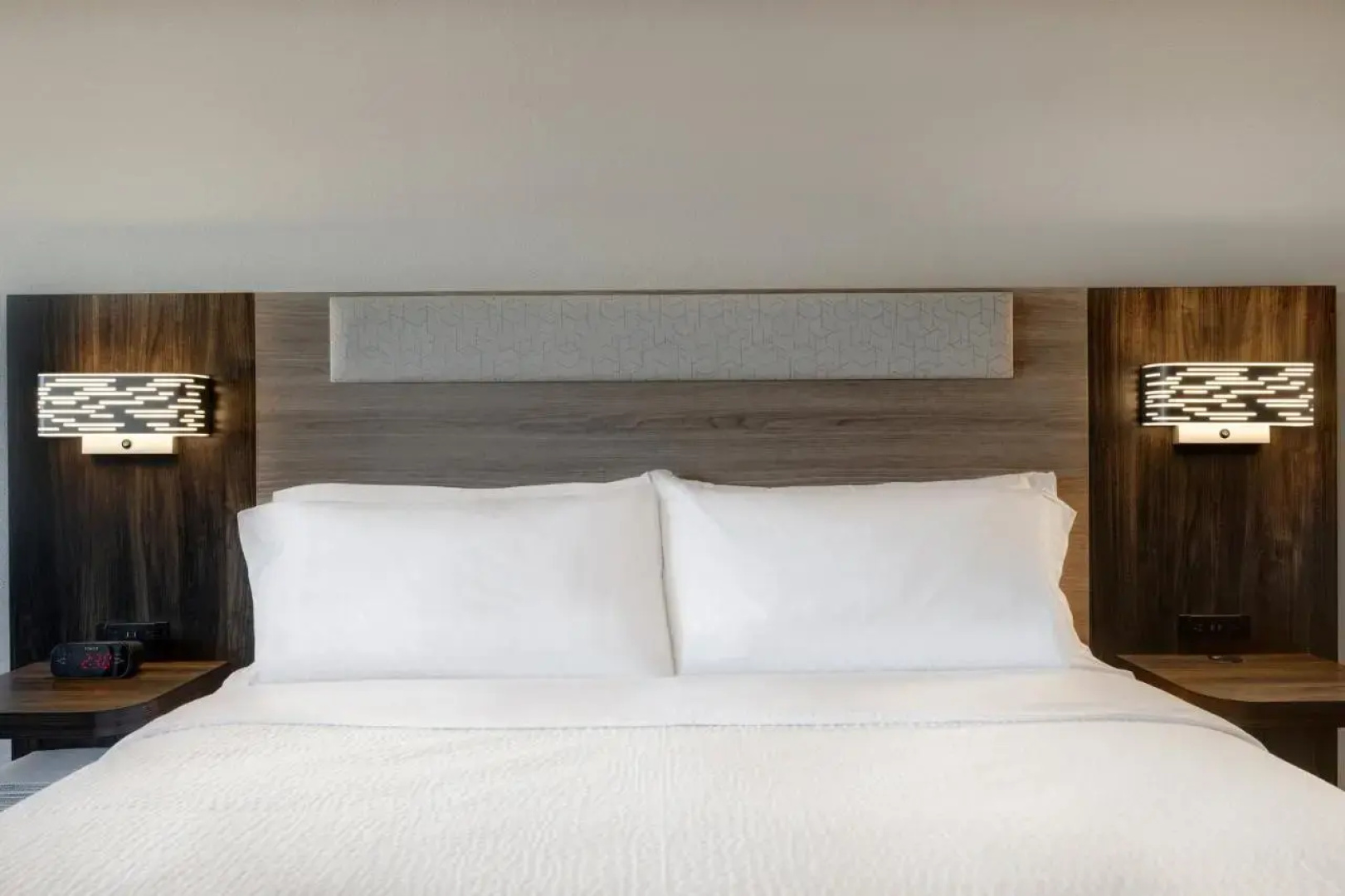 Отель Holiday Inn Express & Suites Chino Hills by IHG