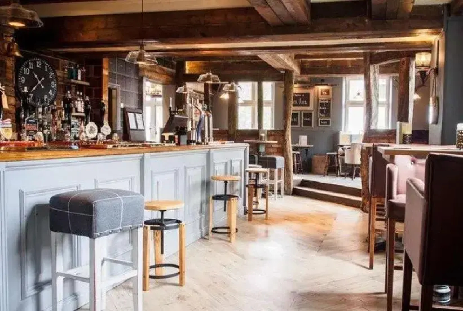 De Trafford Arms