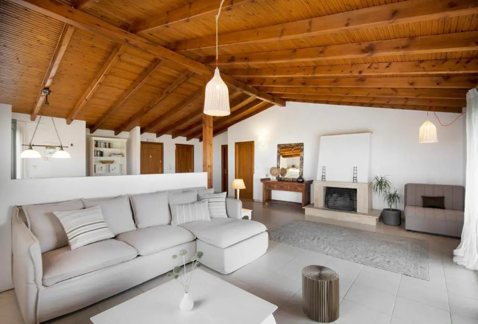 Sanidiamonds Apartments & Studios