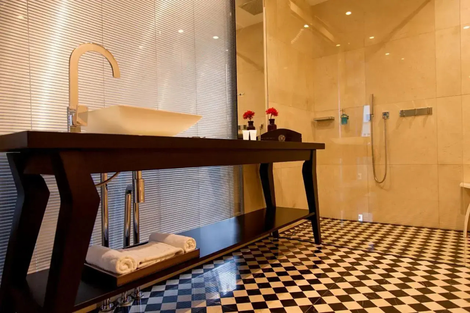 Quentin Boutique Hotel