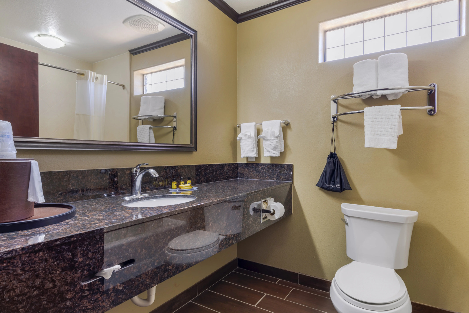 Best Western Plus Classic Inn & Suites