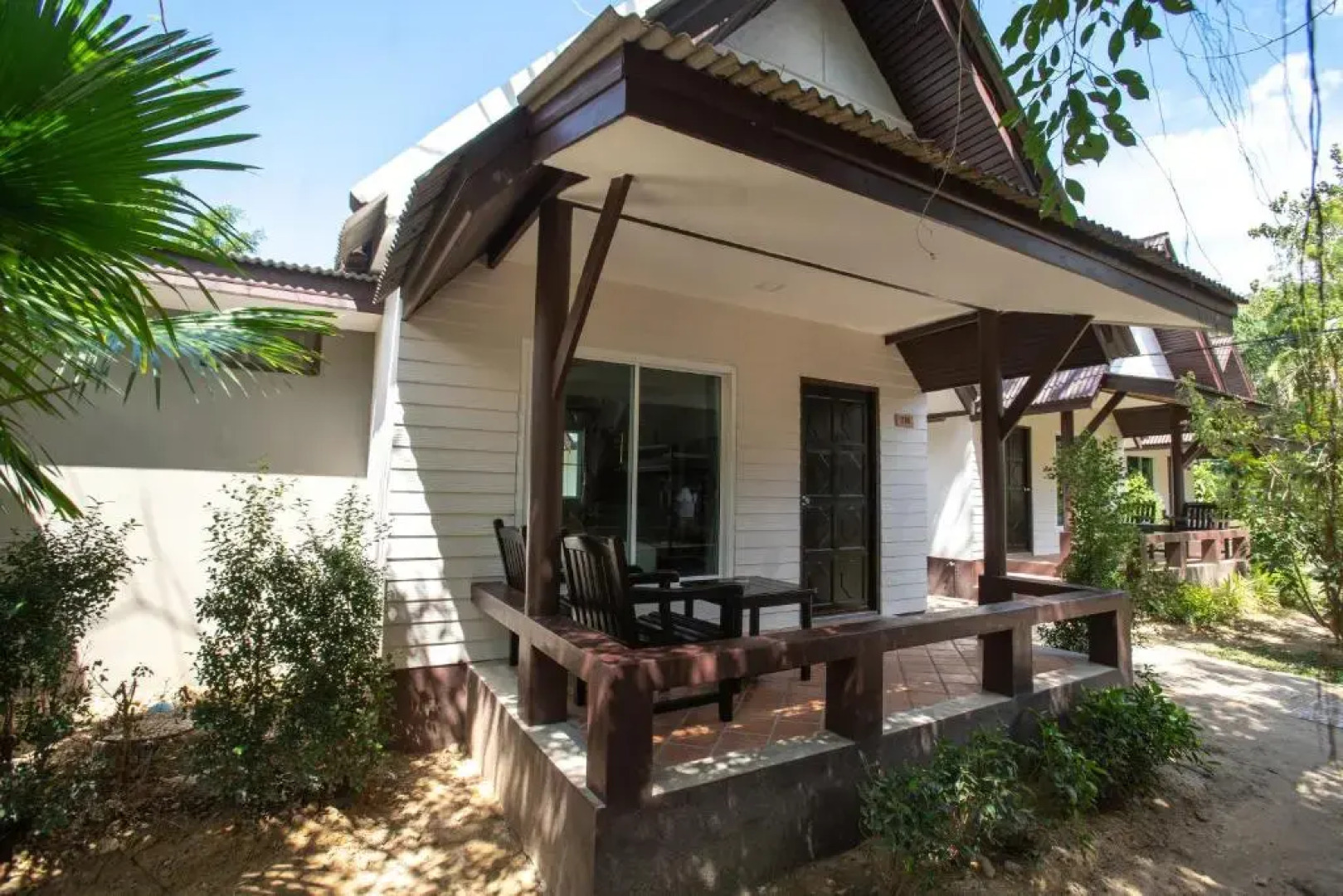 Отель Southern Lanta Resort