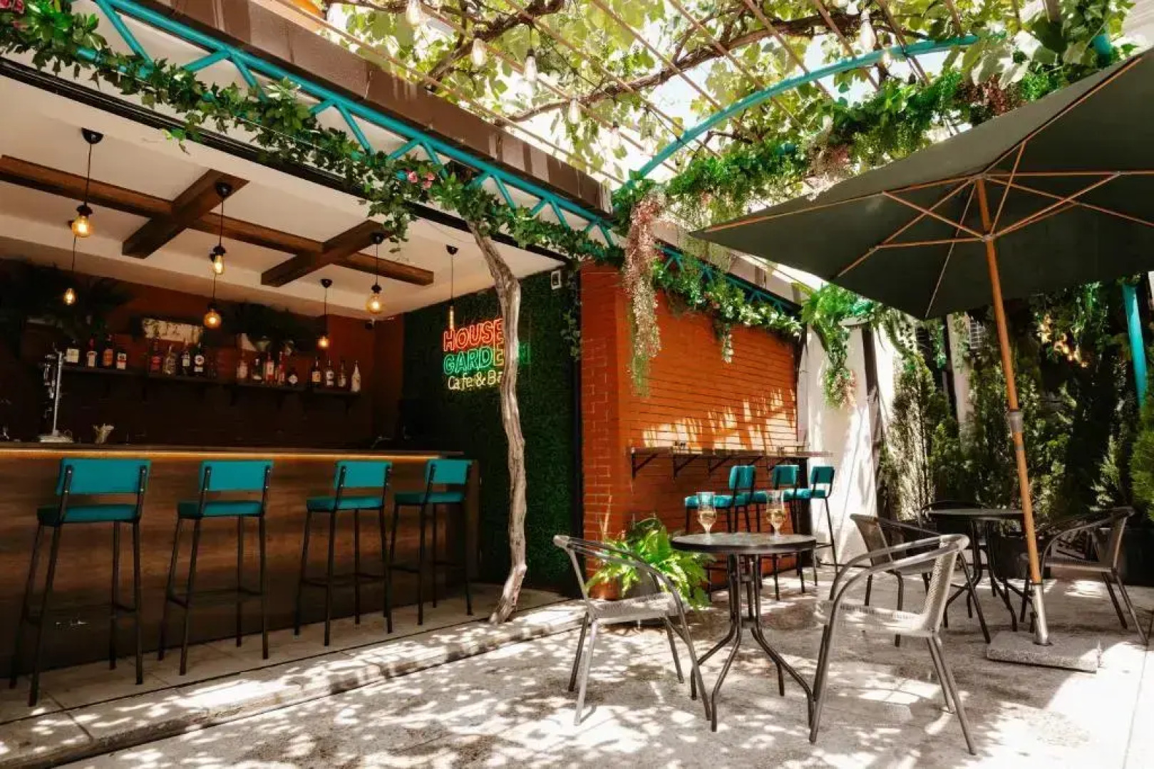 Imperial House Hotel