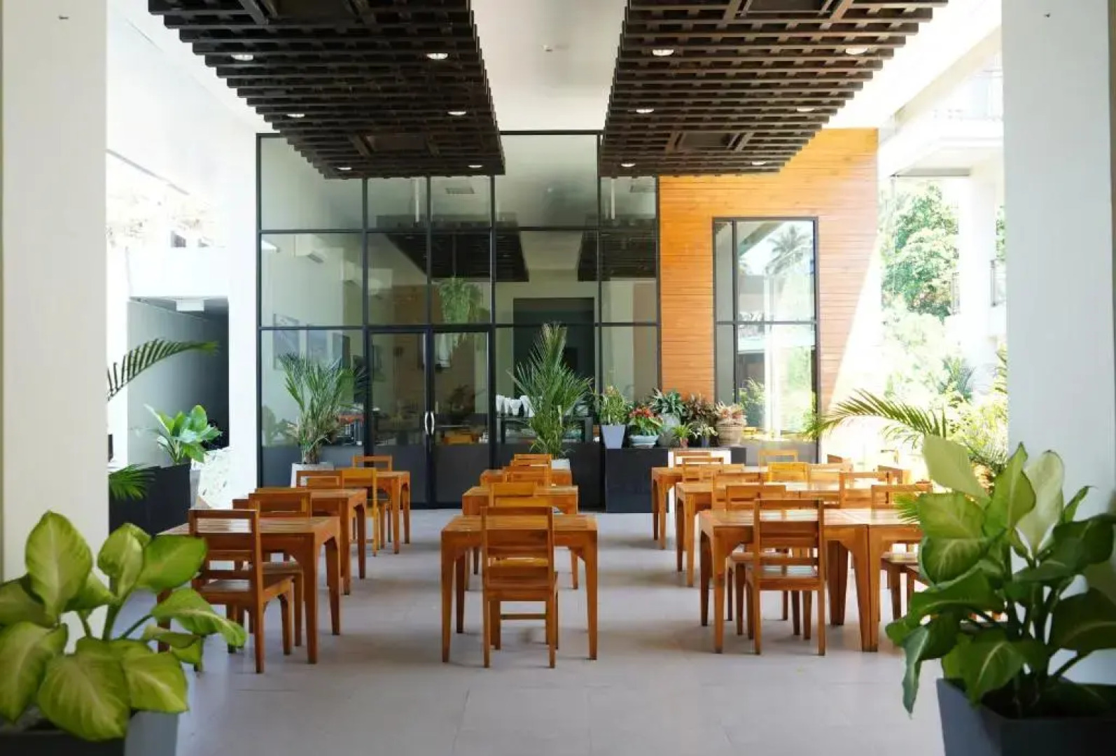 Sugar Palm Grand Hillside