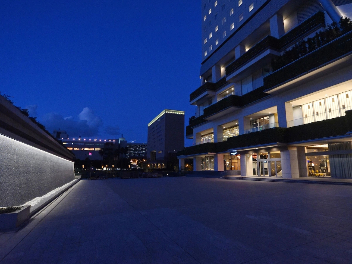 Отель APA Hotel ＆ Resort Yokohama Bay Tower