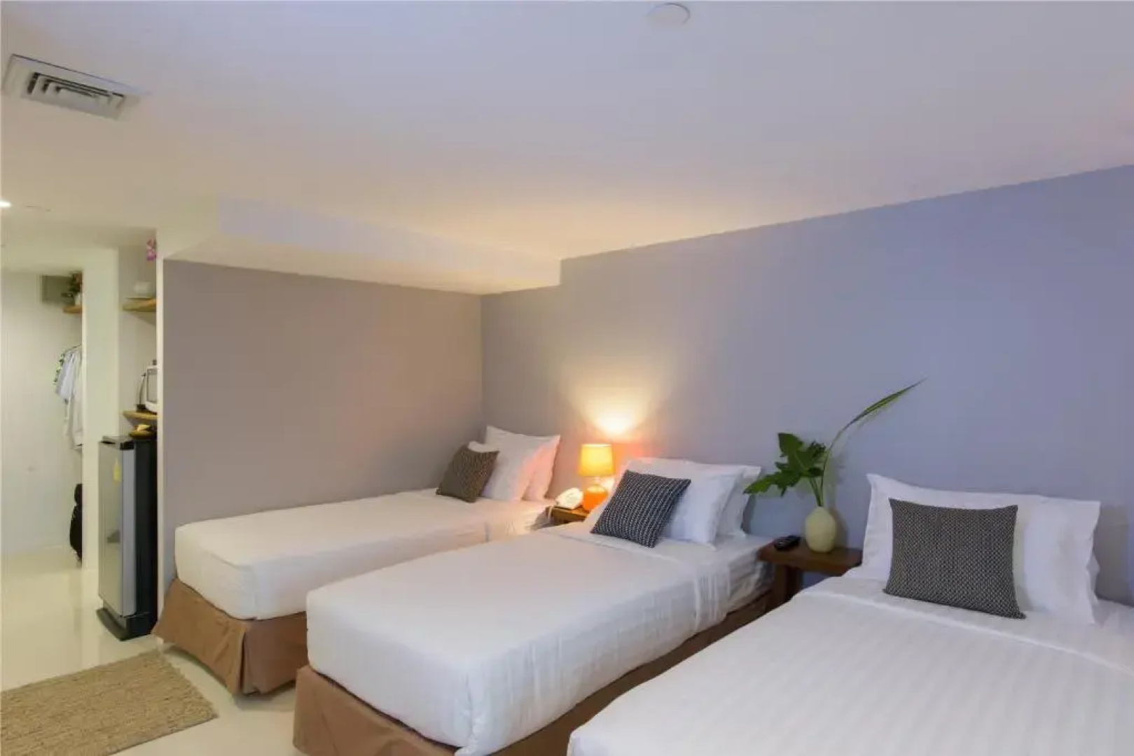 Sabai Sathorn Service Apartment