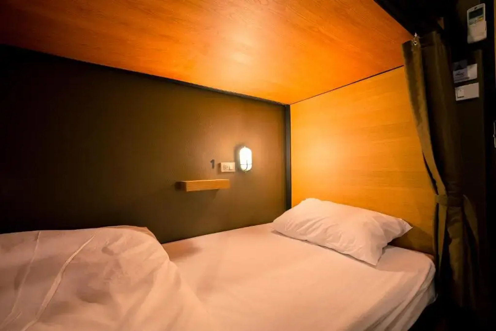 Srisuksant Square (SHA Extra Plus)