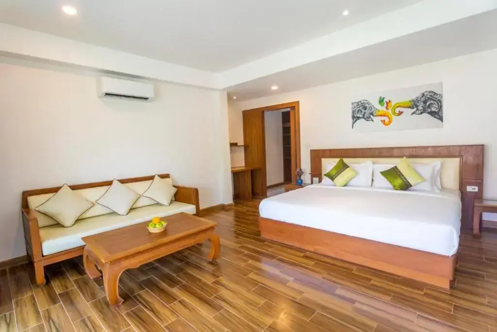 Отель Aura Samui Best Beach Hotel
