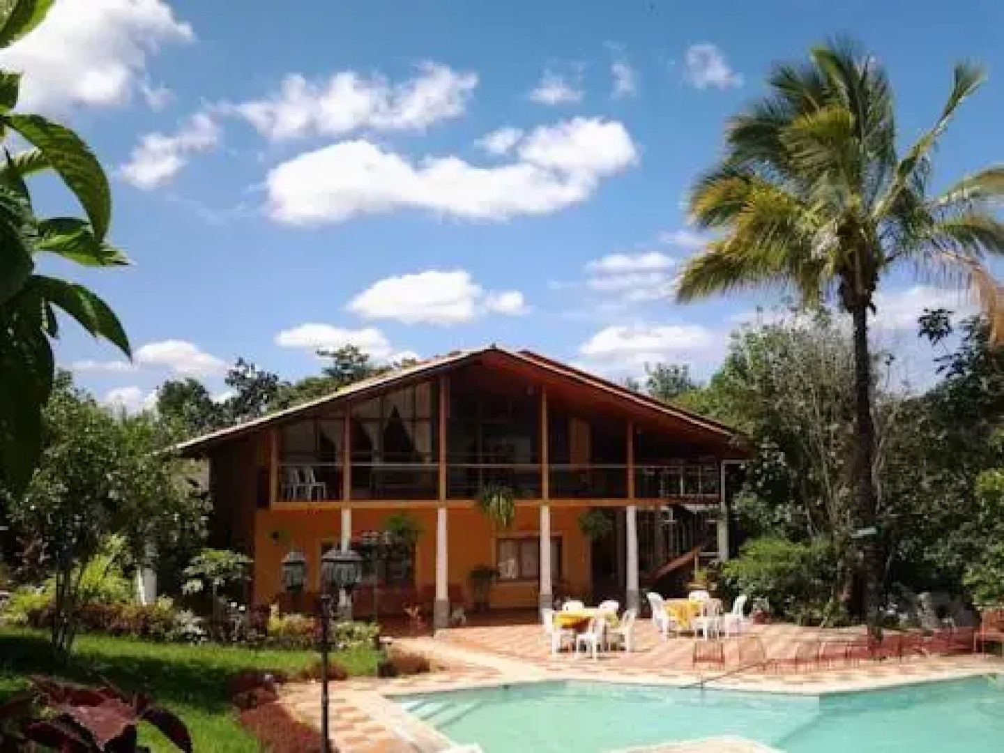 Hostería Mi Compadre