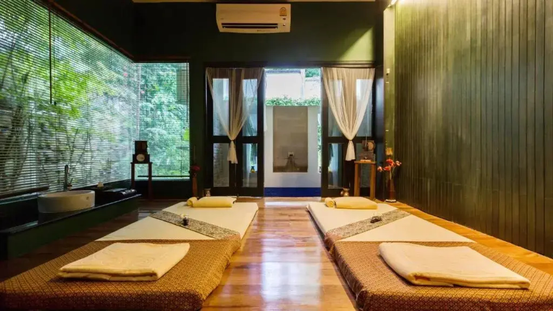Horizon Karon Beach Resort & Spa