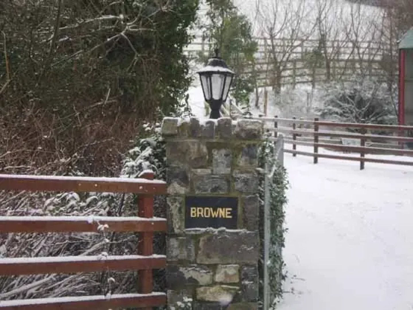 Rossmore Manor