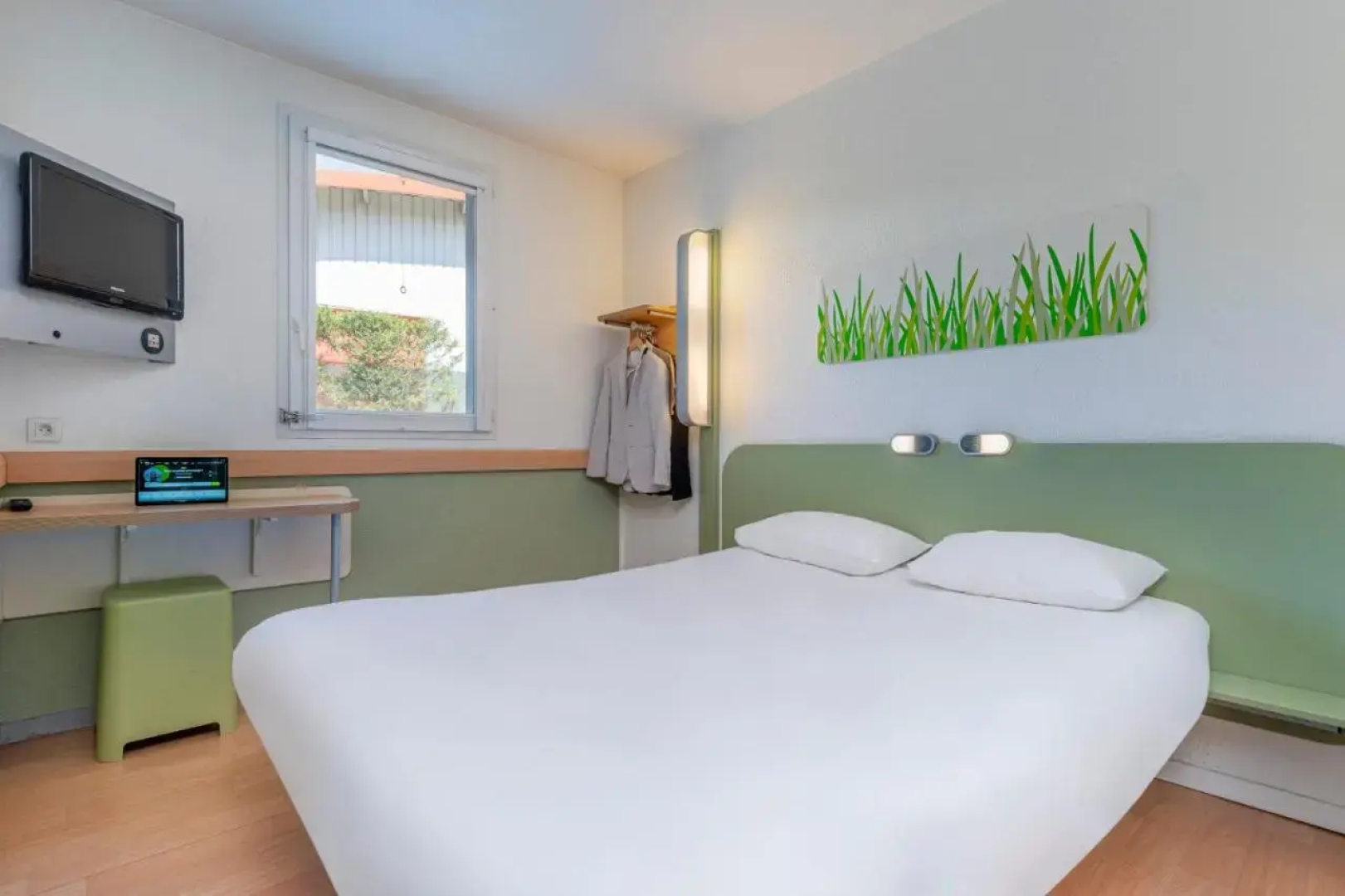 B&B HOTEL Aix-en-Provence Meyreuil Sainte-Victoire