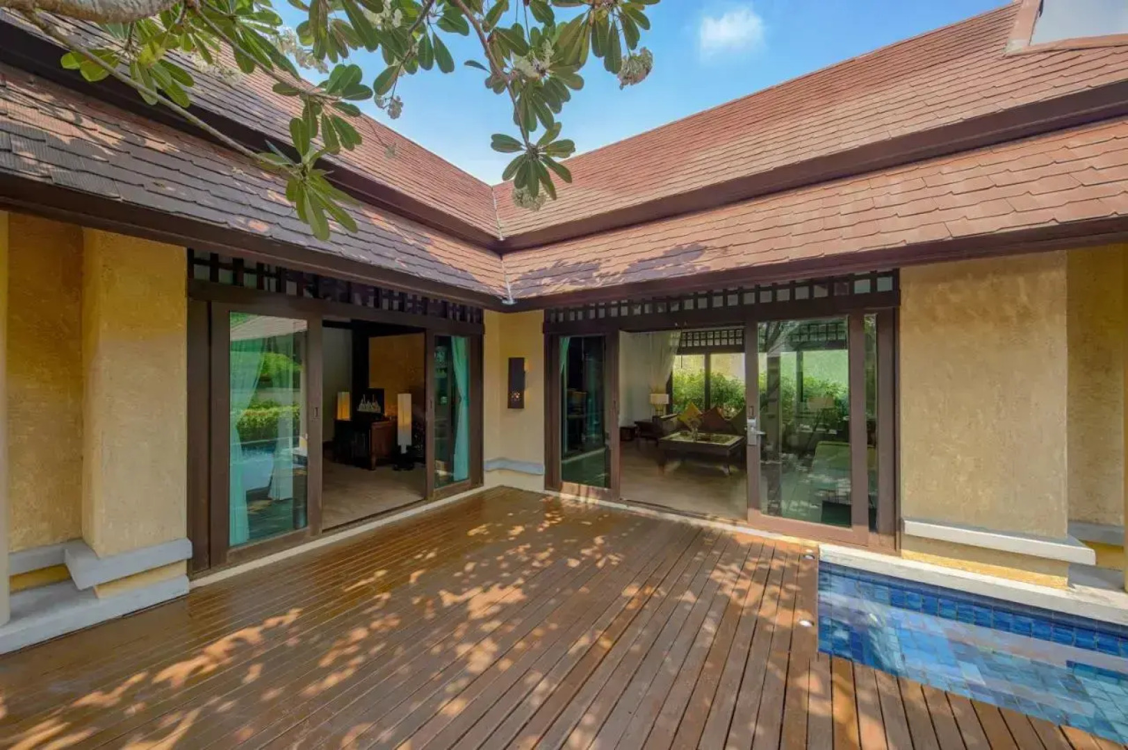 Курорт Nora Beach Resort and Spa