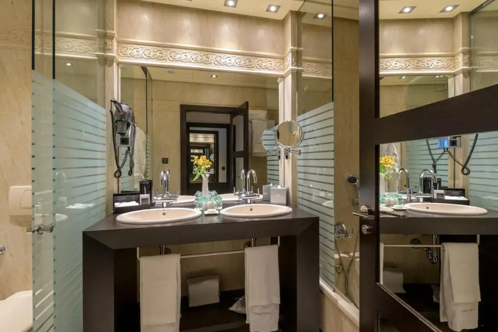 Курортный отель Las Arenas Balneario