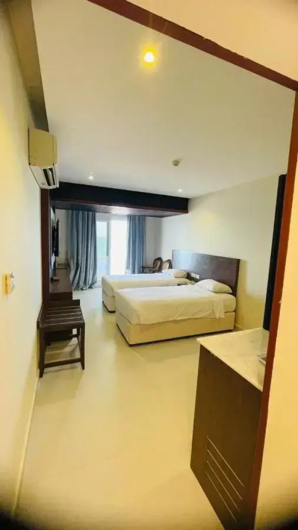 Resort Sur Beach Holiday