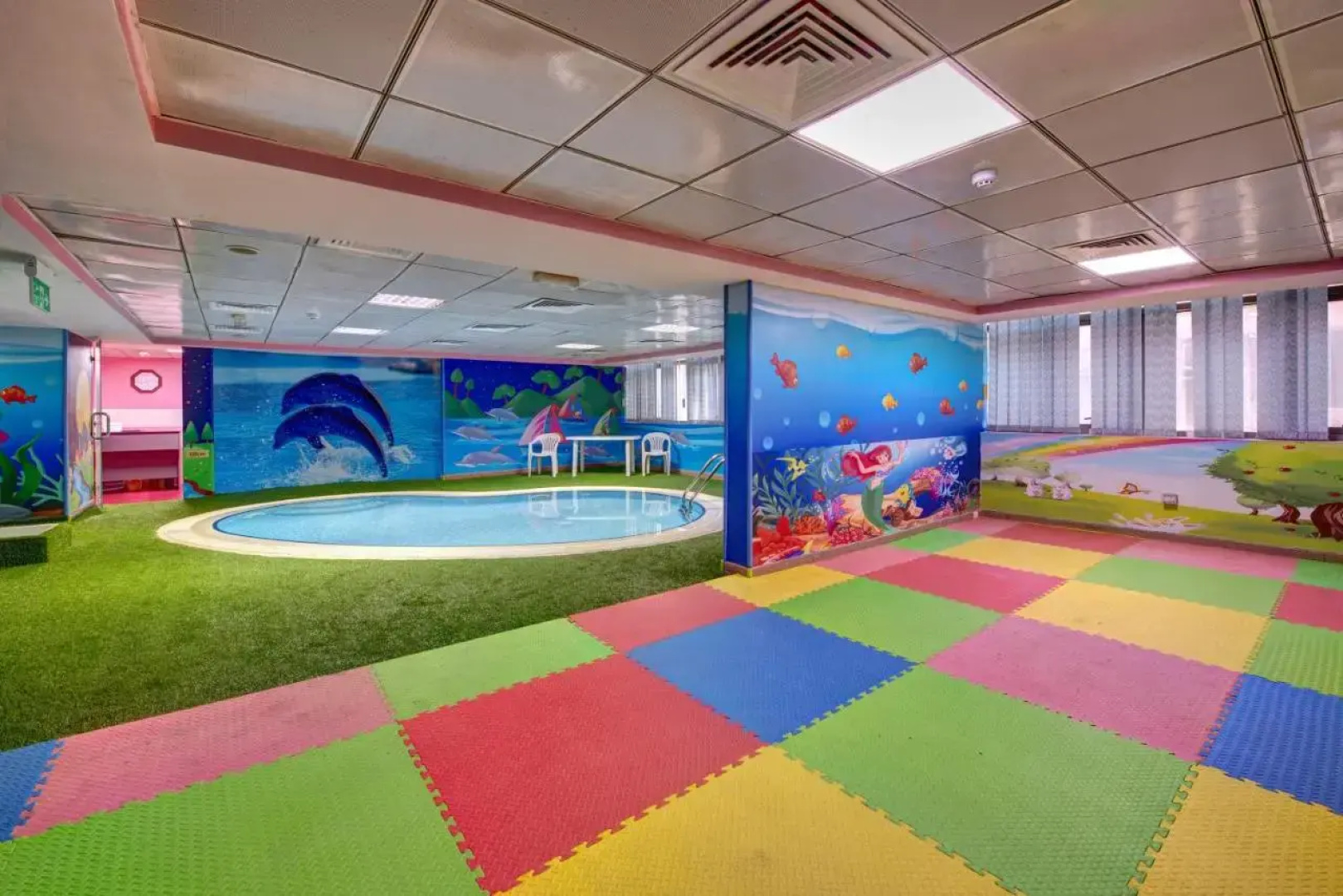 Sharjah Royal Tulip Hotel apartment