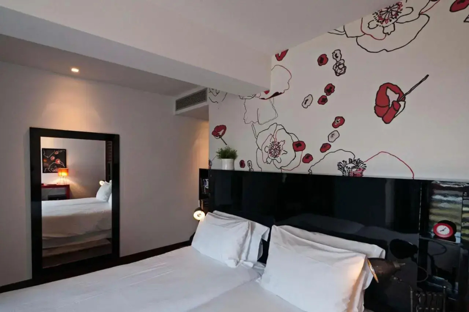 Porto Trindade Hotel