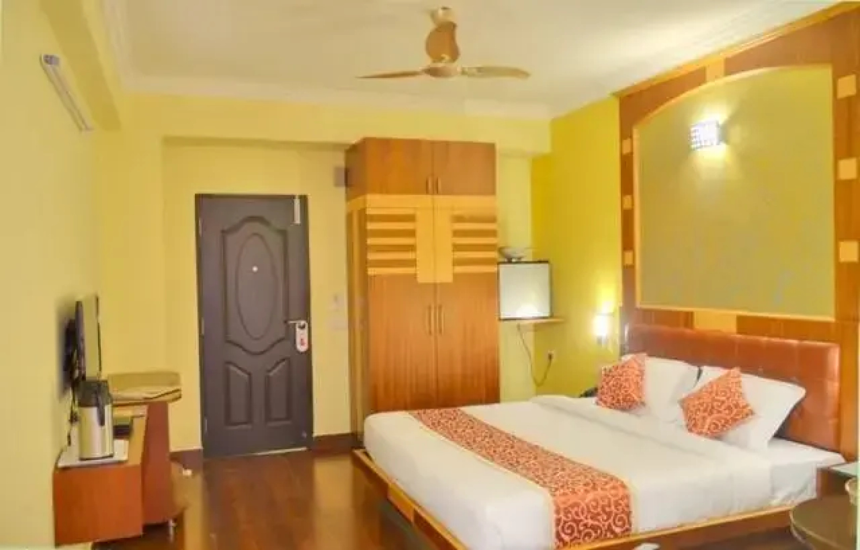 Treebo Akshaya Palace Inn