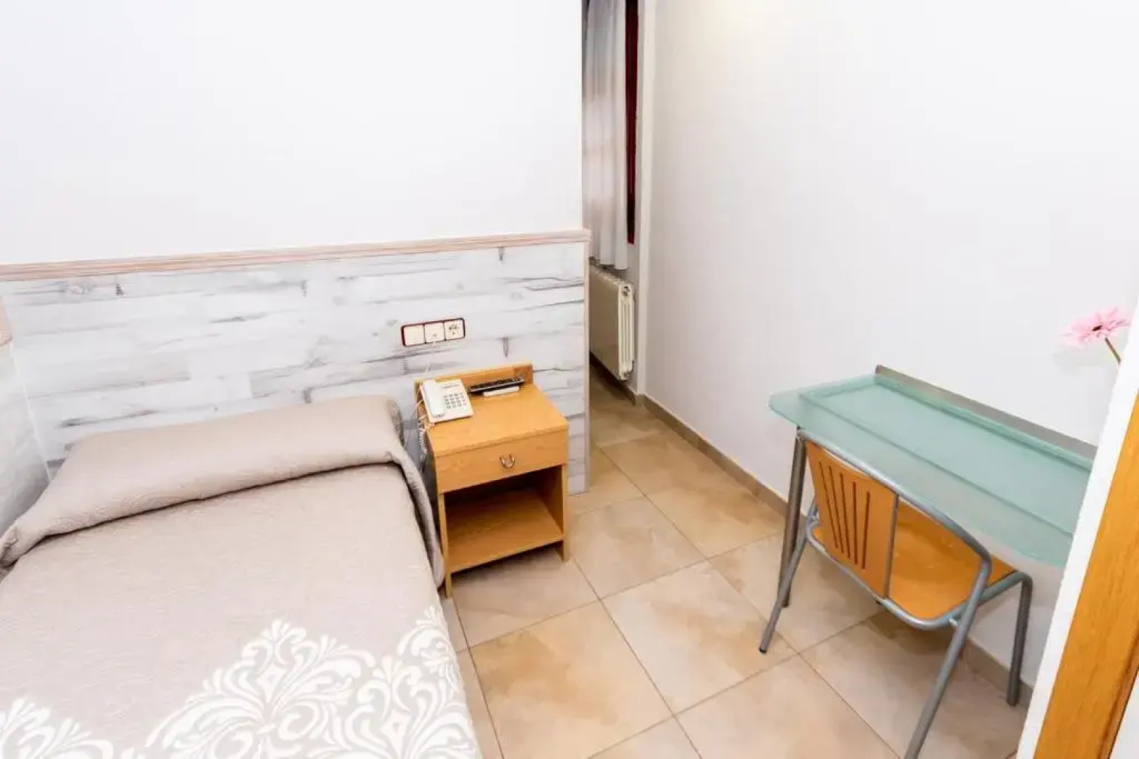 Hostal Viky