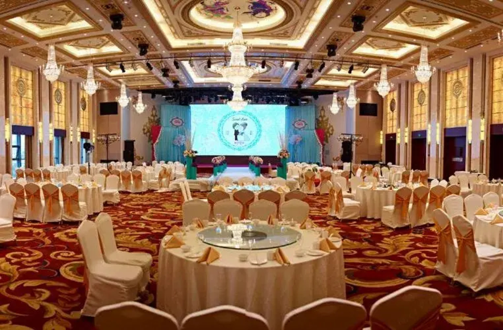 Dongfang Hotel