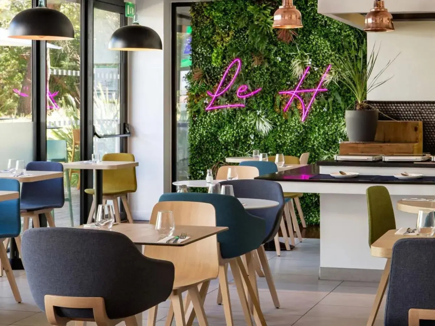 Holiday Inn Marseille Airport by IHG