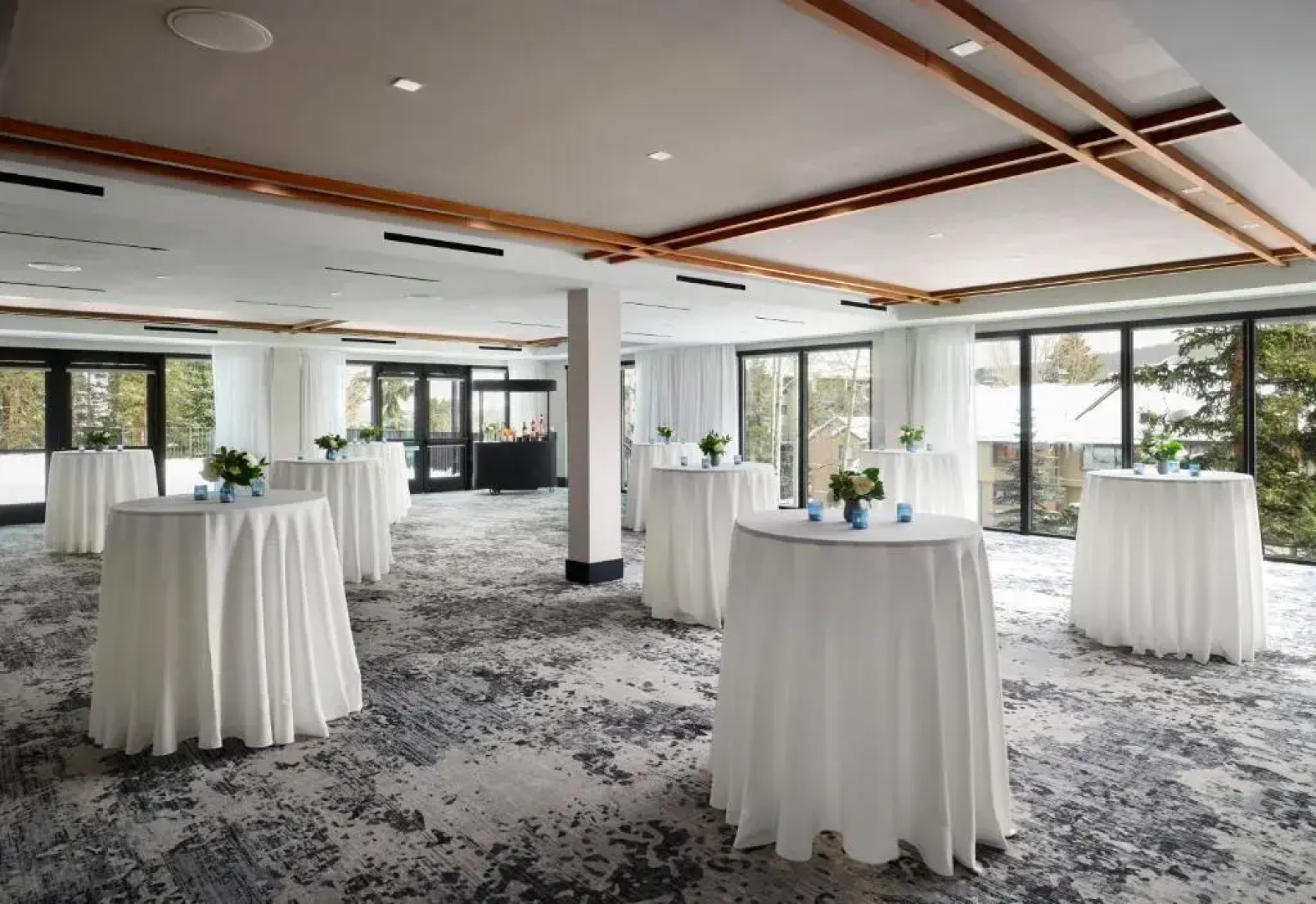 Hotel Alpenrock Breckenridge, Curio Collection by Hilton